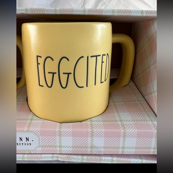 Rae Dunn mugs - Picture 2 of 4